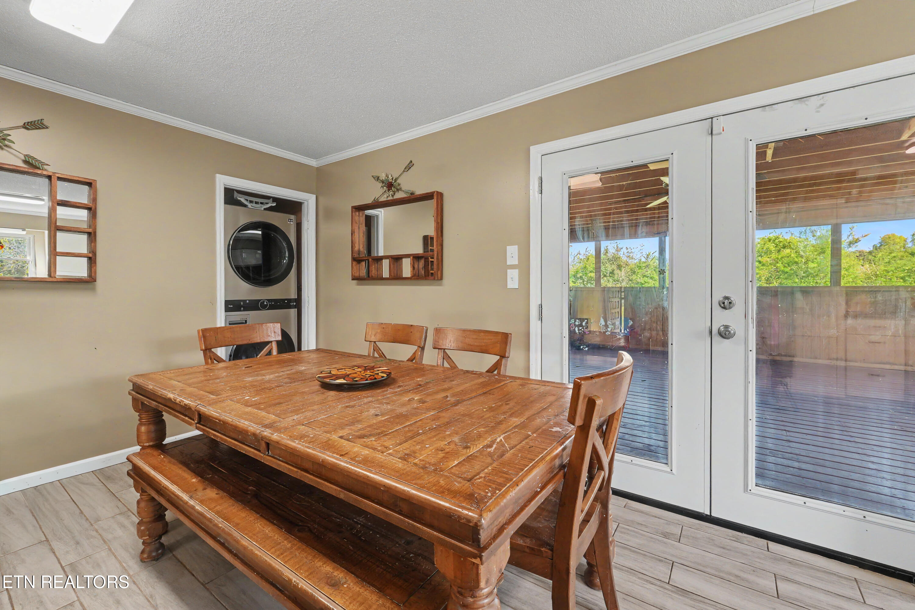 6909 Heatherbrook Drive
