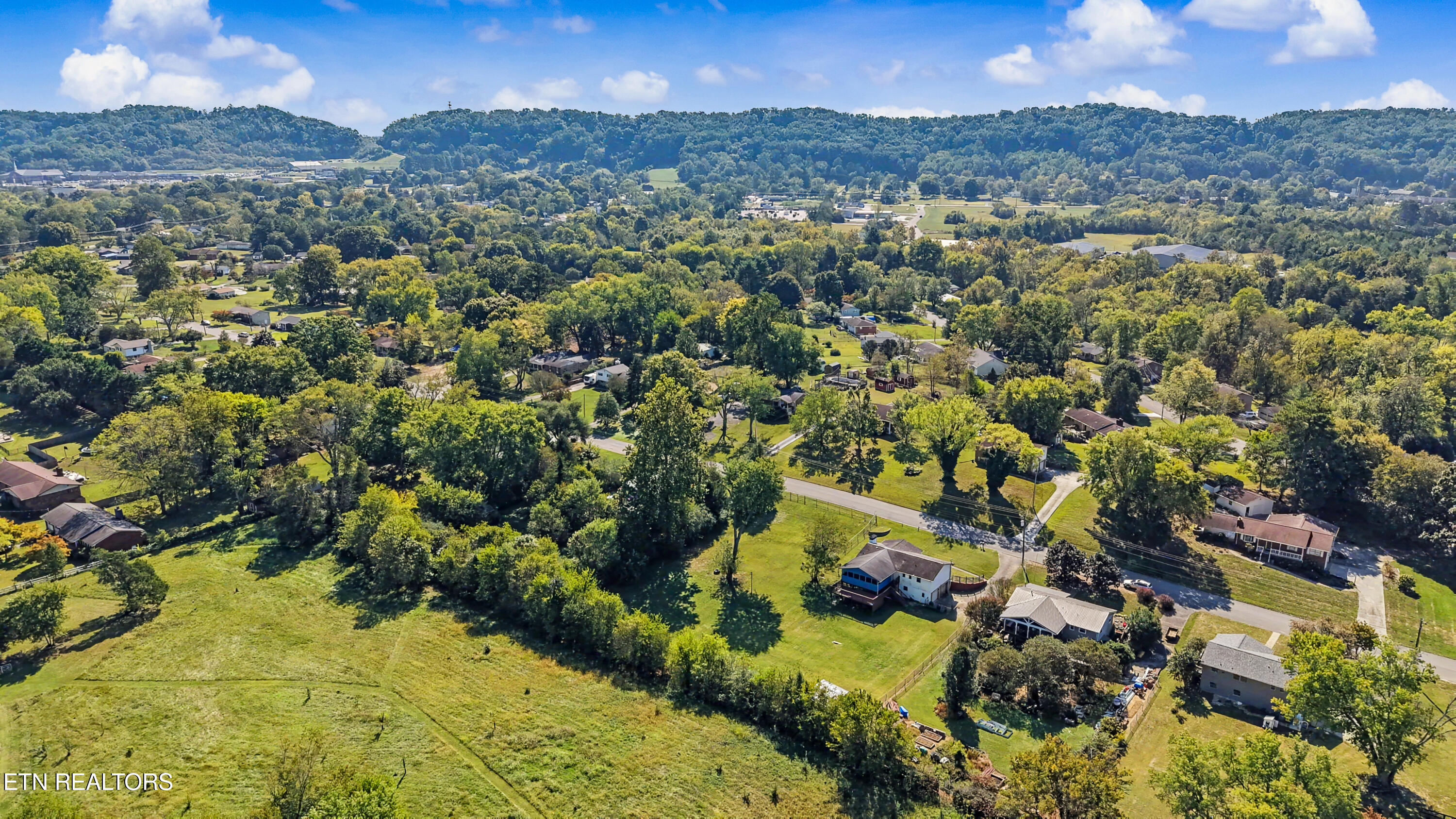 6909 Heatherbrook Drive