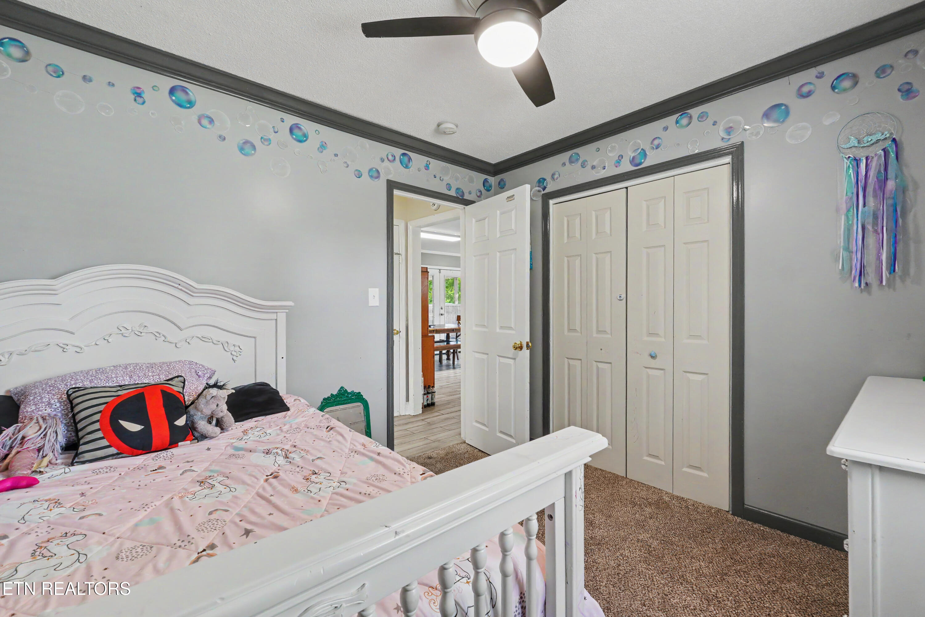 6909 Heatherbrook Drive