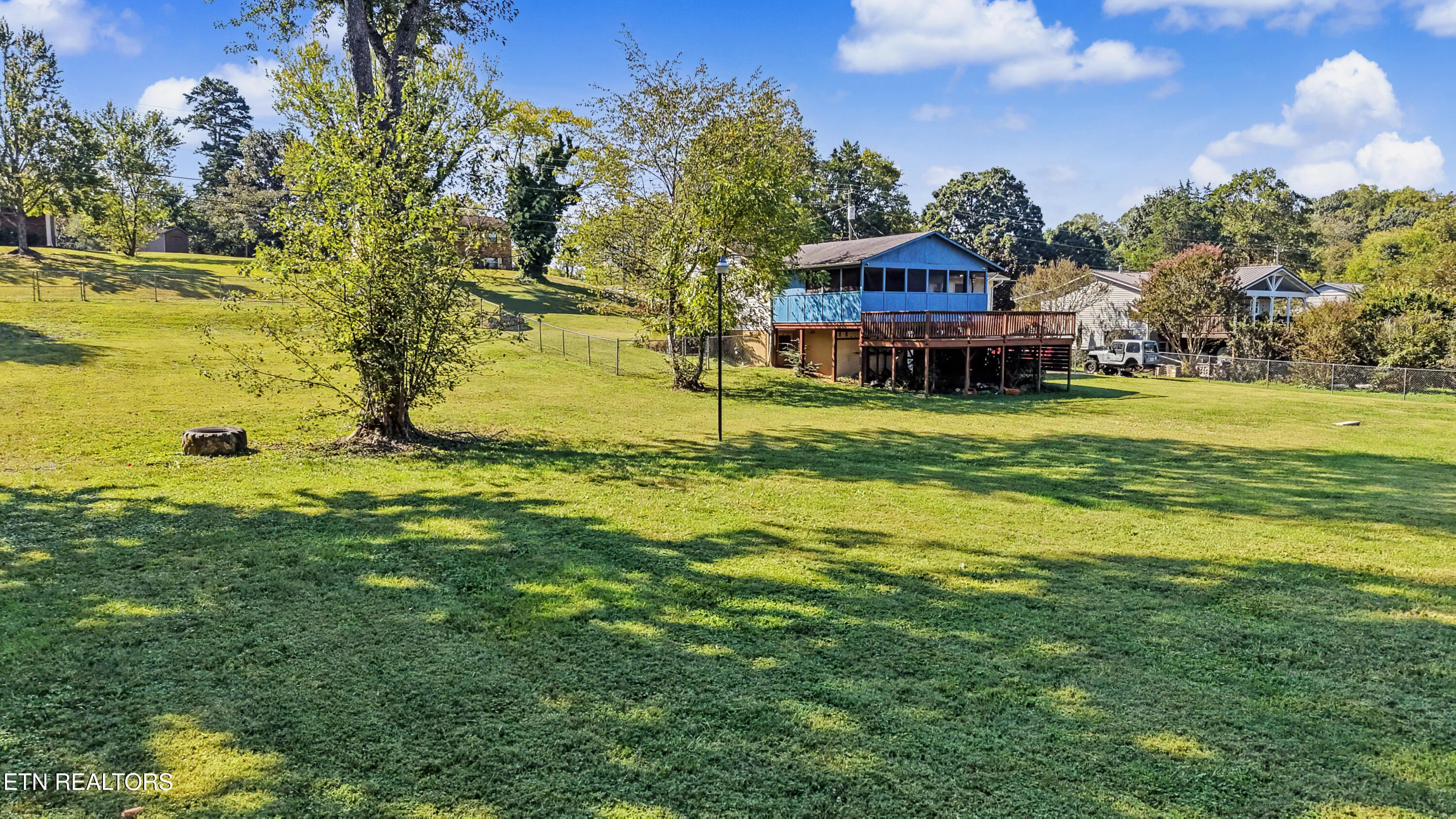 6909 Heatherbrook Drive