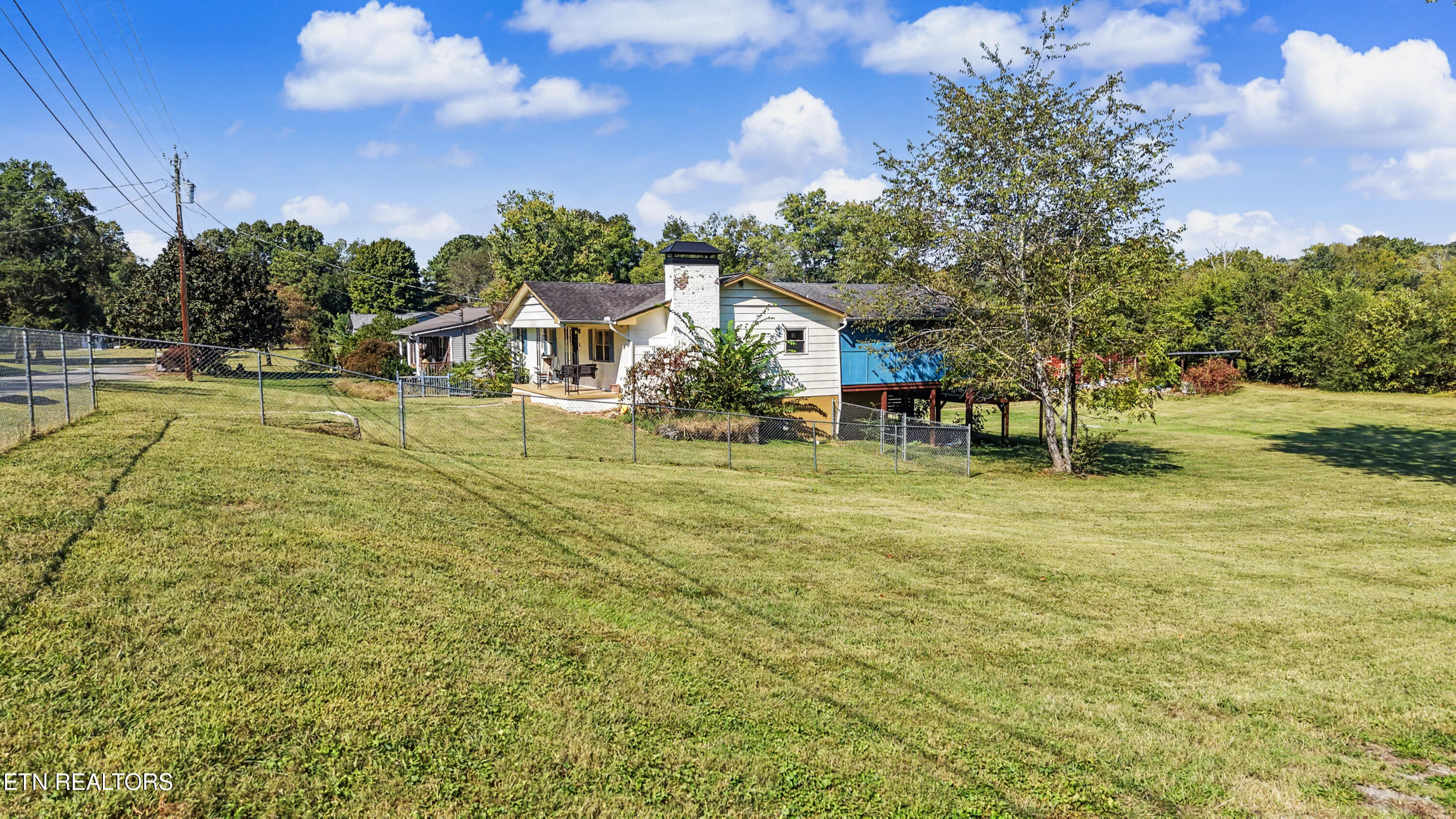 6909 Heatherbrook Drive