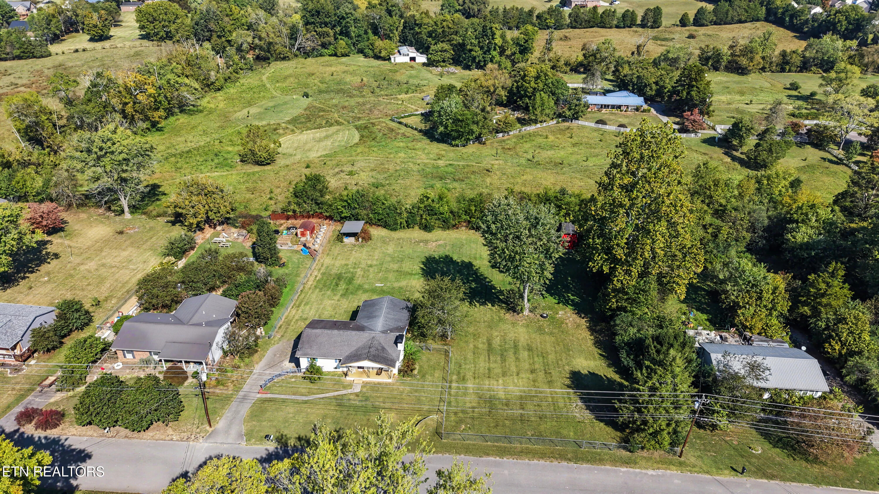 6909 Heatherbrook Drive