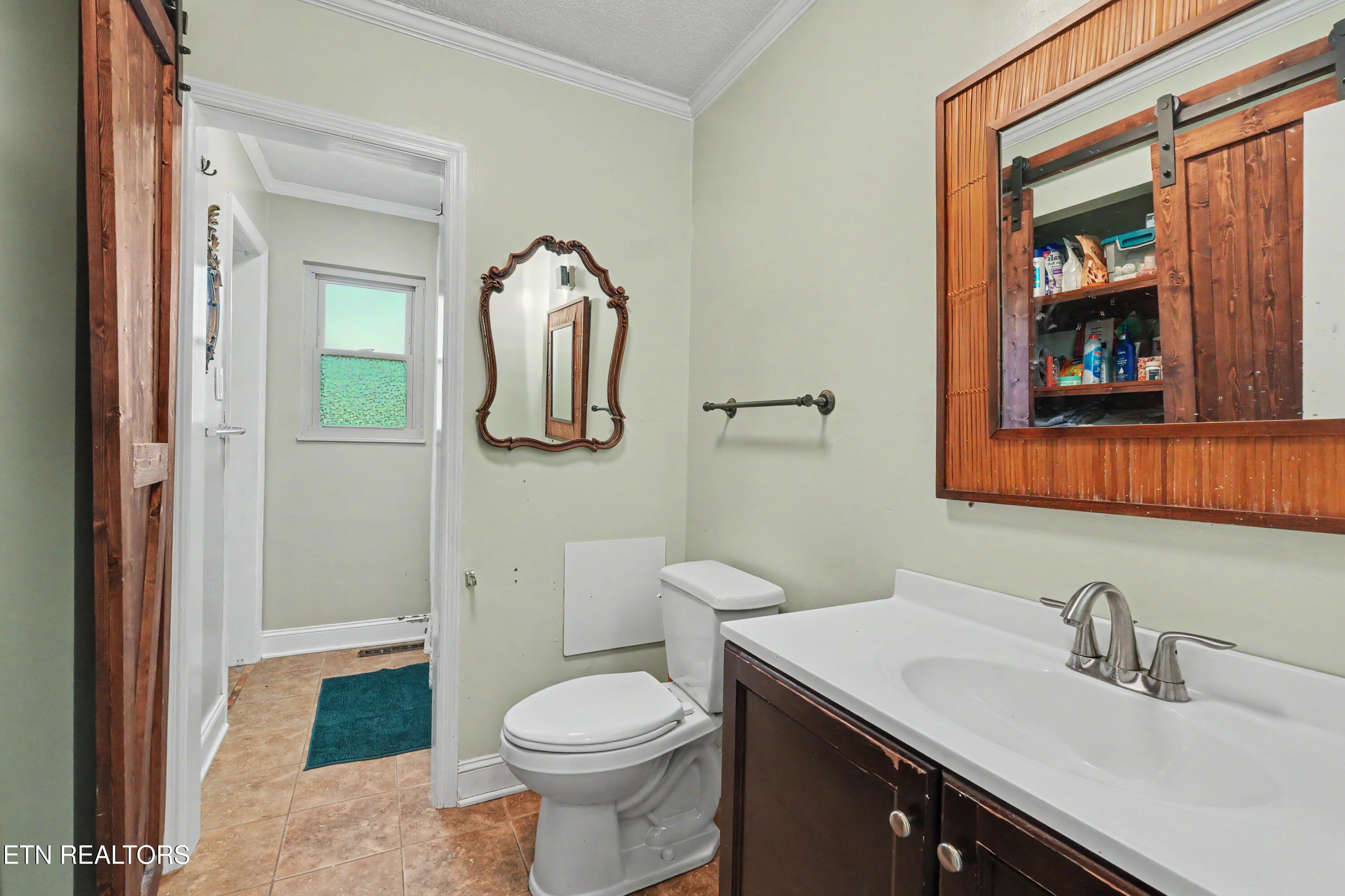 6909 Heatherbrook Drive