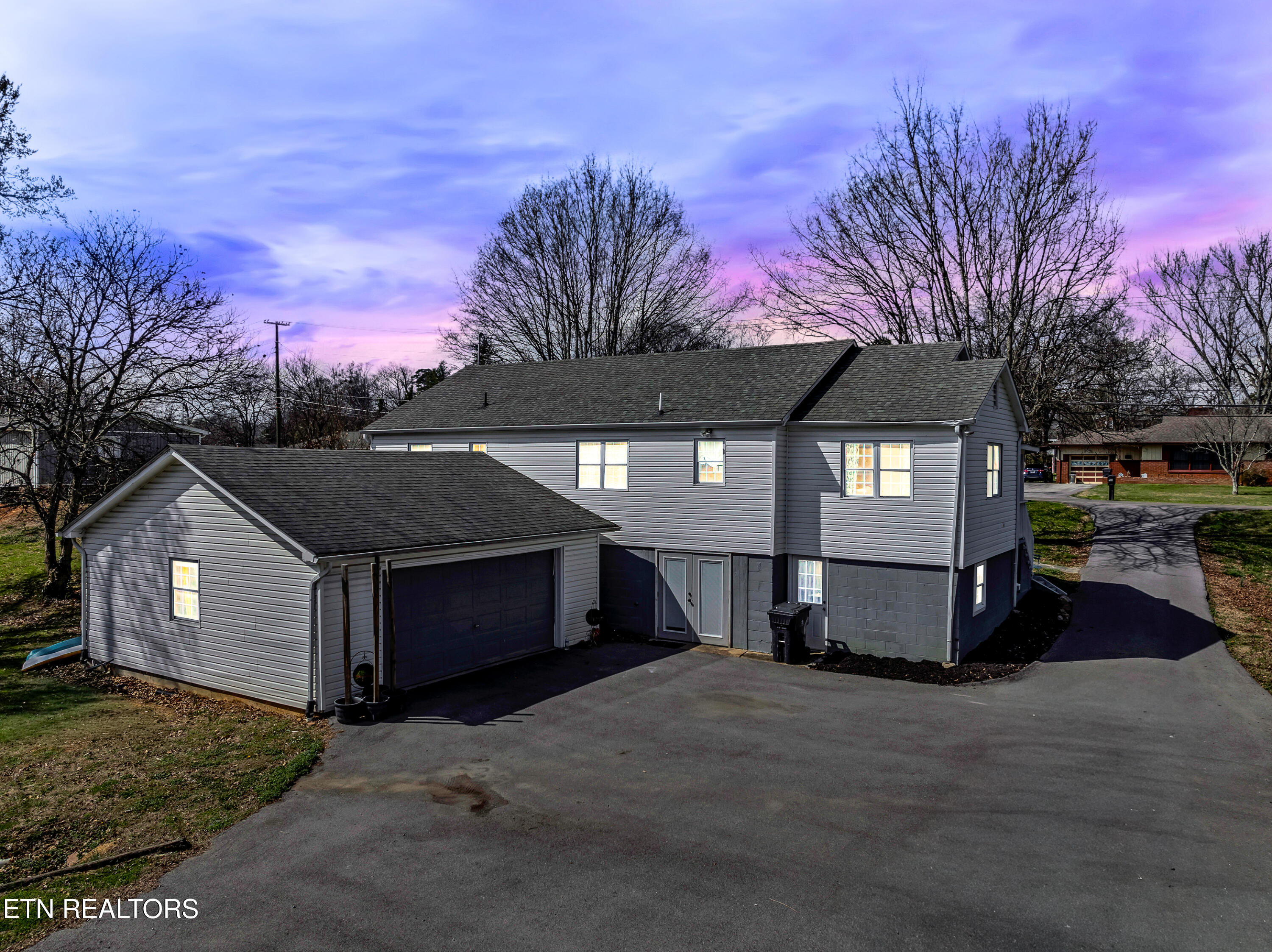 300 Lindy Drive