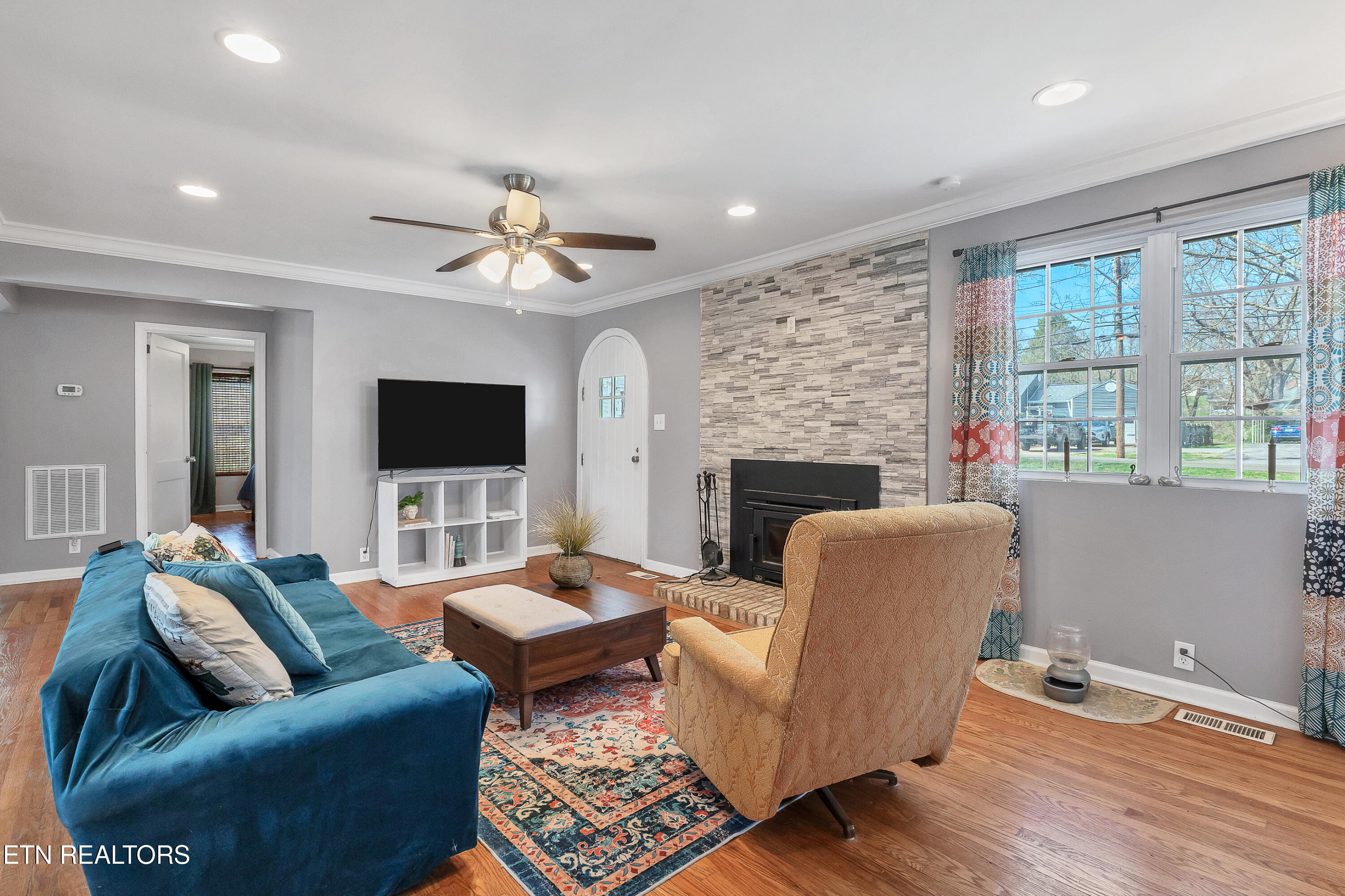 300 Lindy Drive