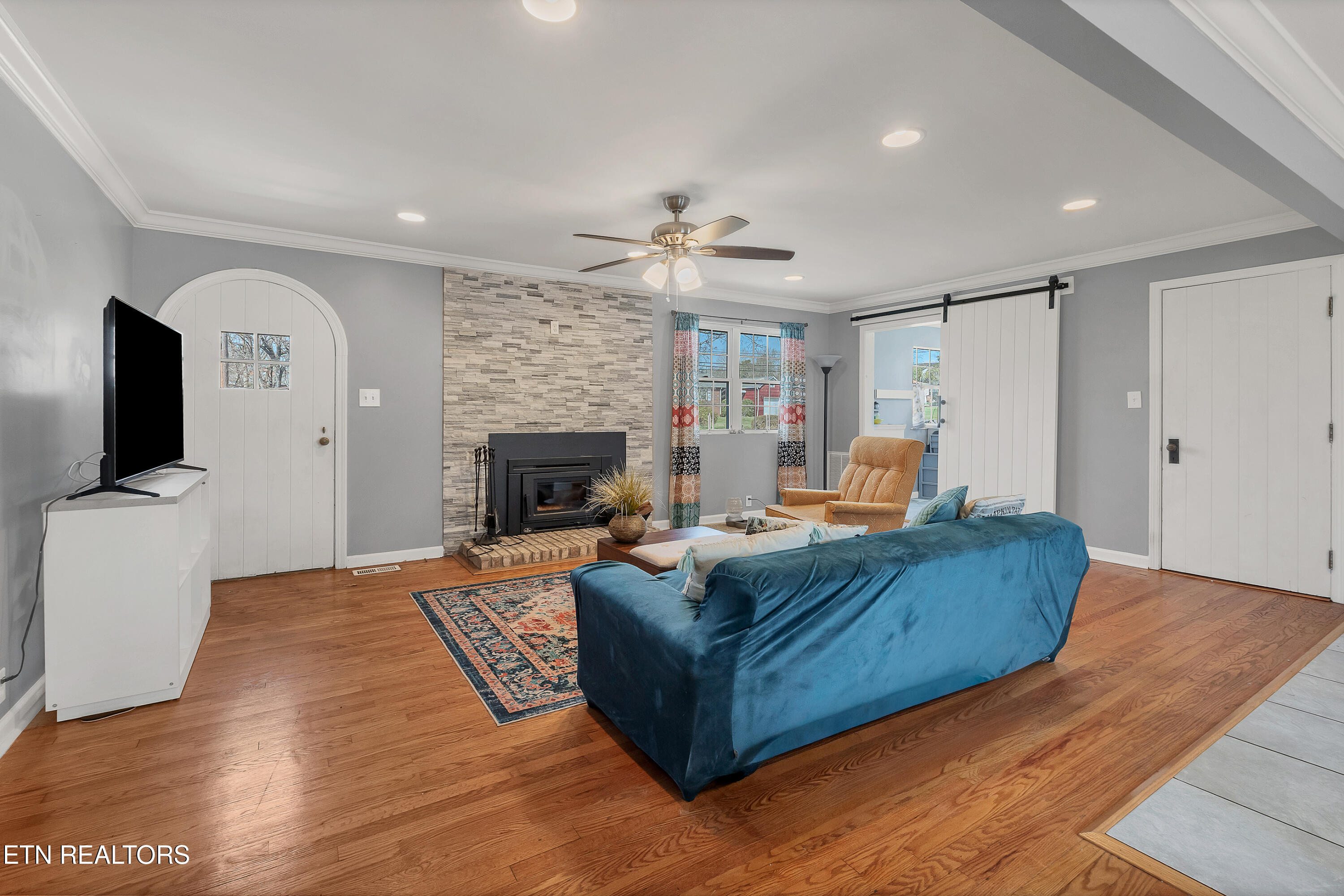 300 Lindy Drive