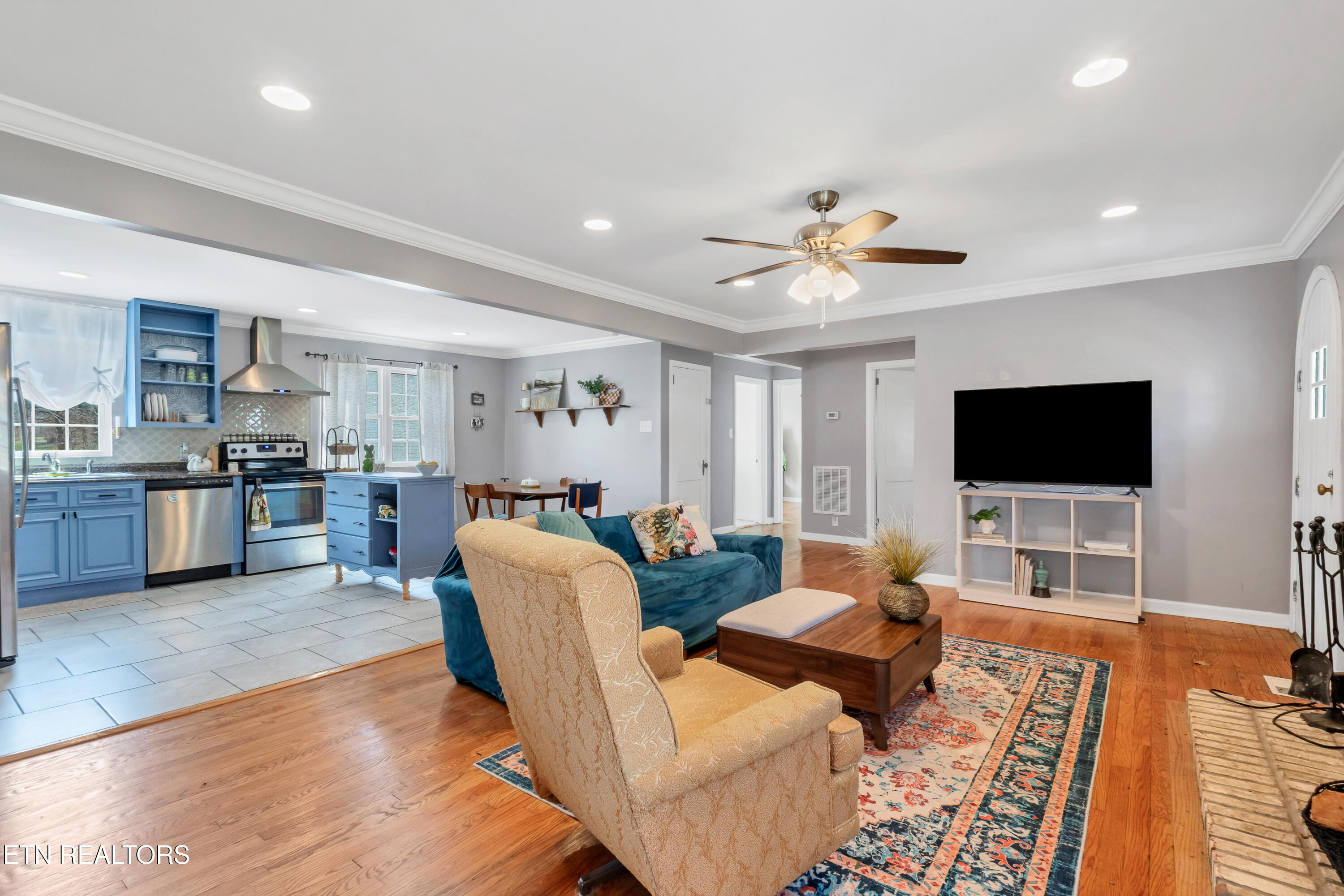 300 Lindy Drive