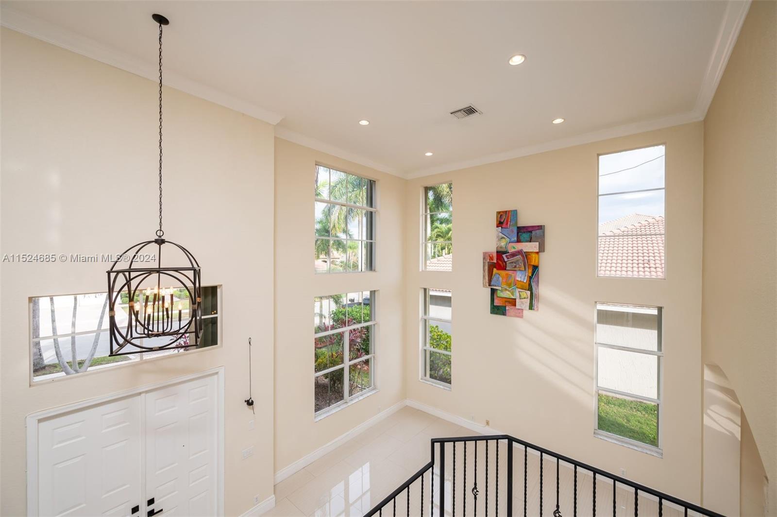 1646 Victoria Pointe Ln