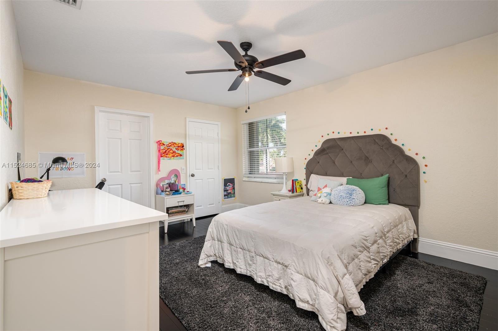 1646 Victoria Pointe Ln