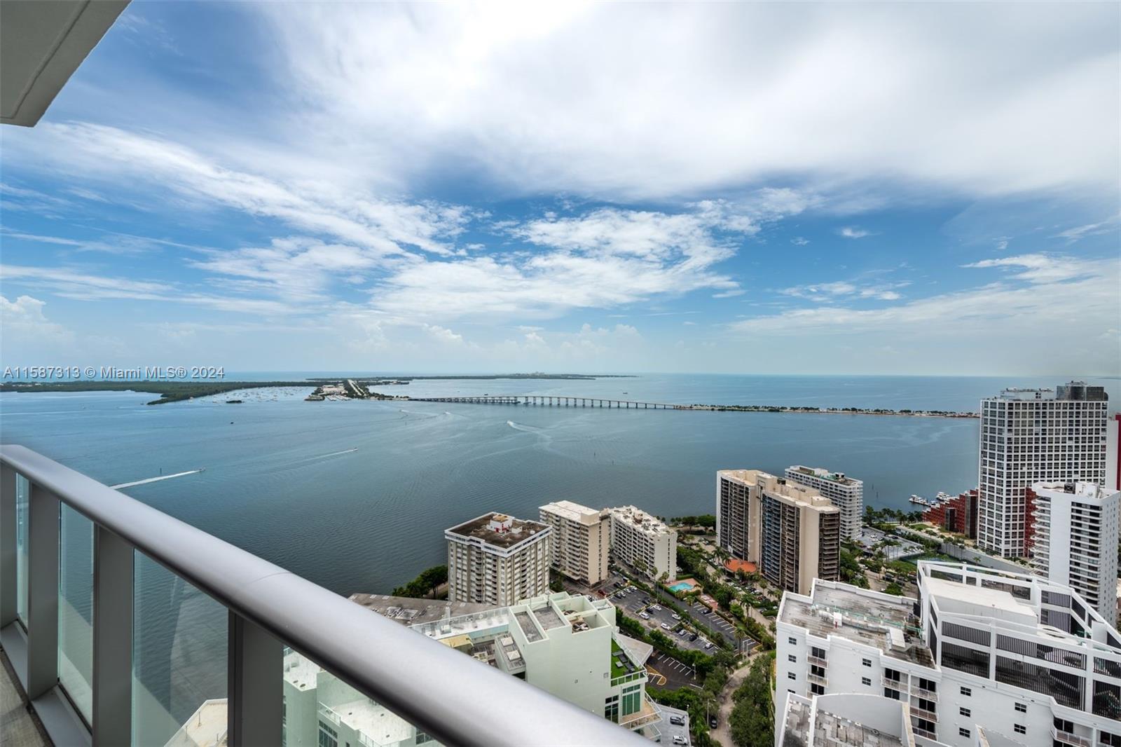 1300 Brickell Bay Dr # 4201