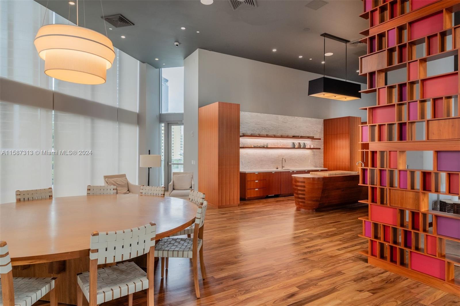 1300 Brickell Bay Dr # 4201