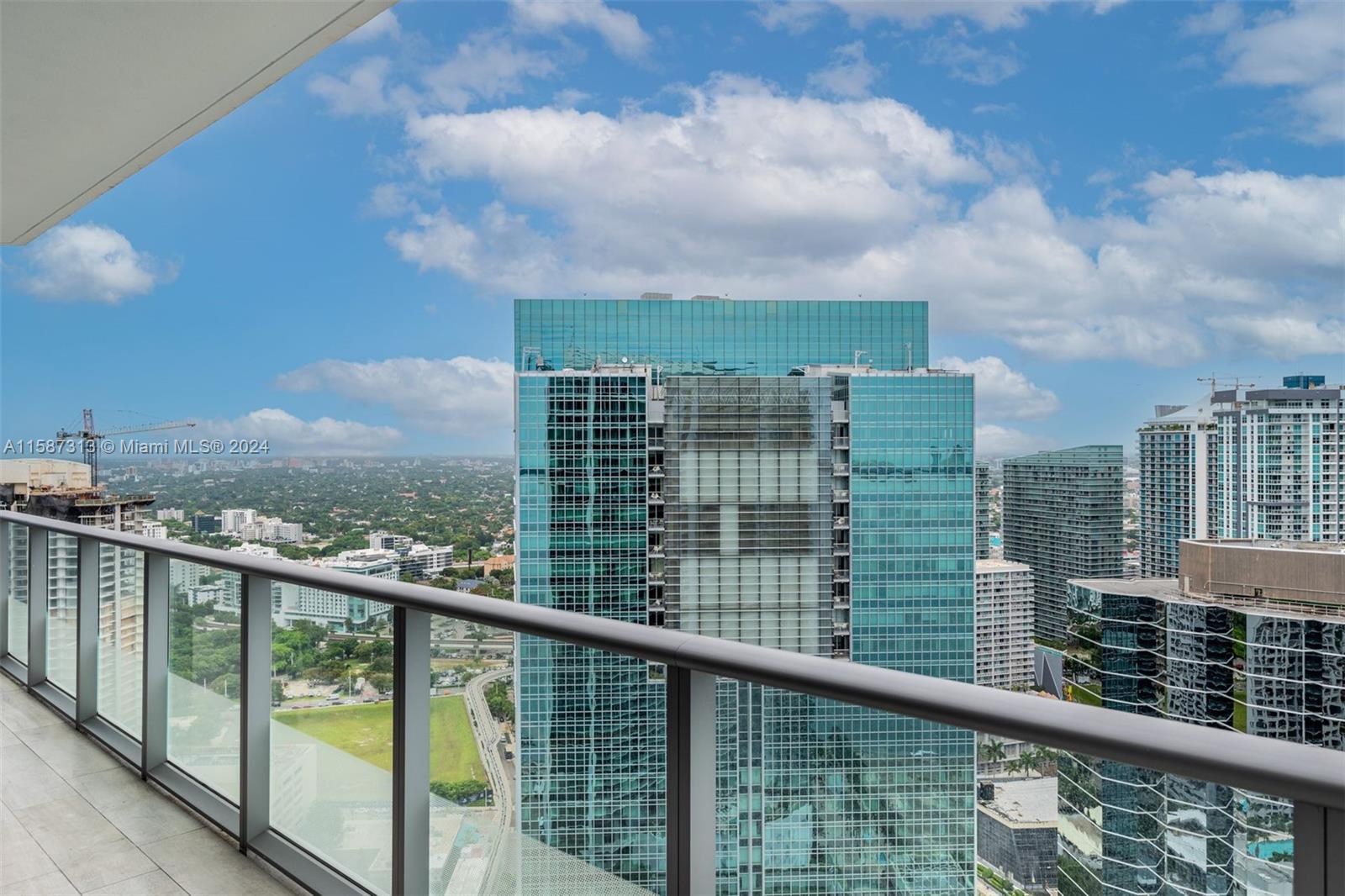 1300 Brickell Bay Dr # 4201