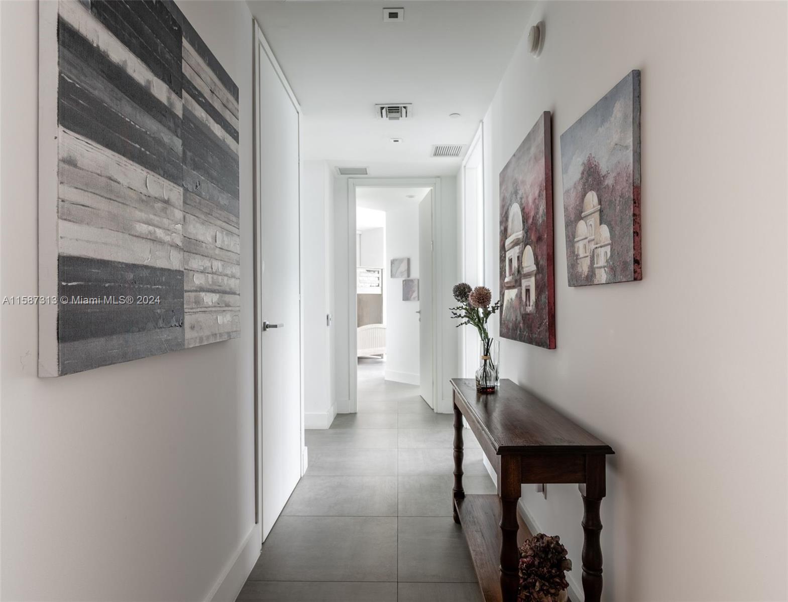 1300 Brickell Bay Dr # 4201