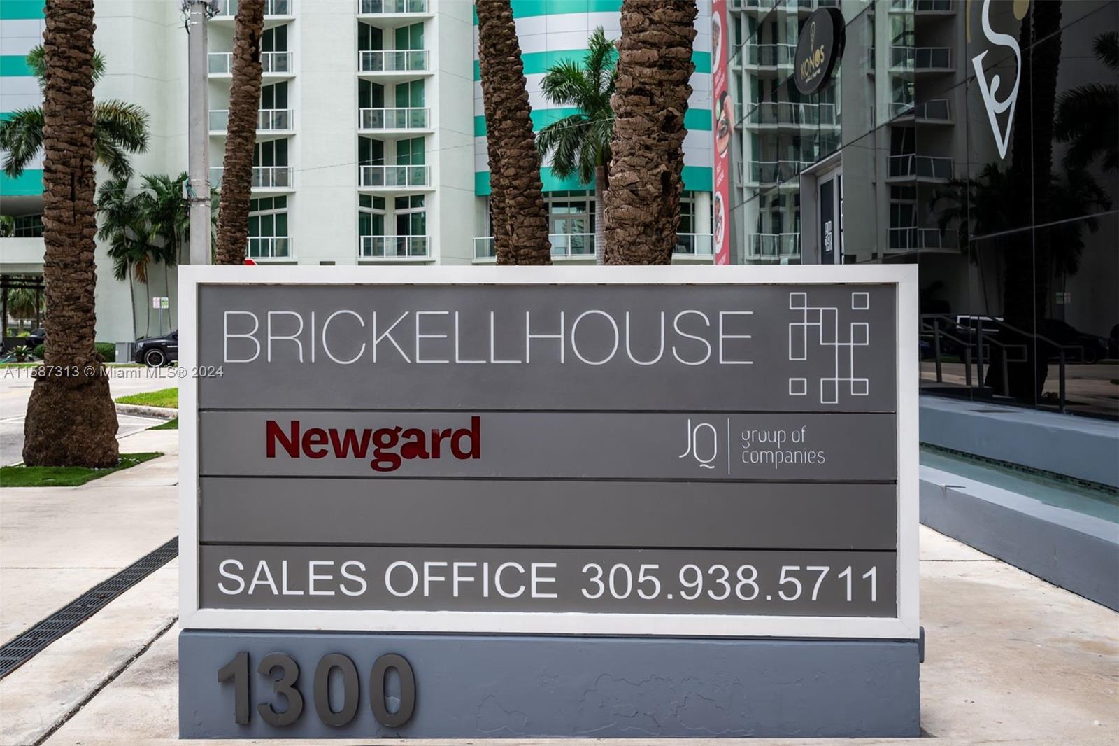 1300 Brickell Bay Dr # 4201