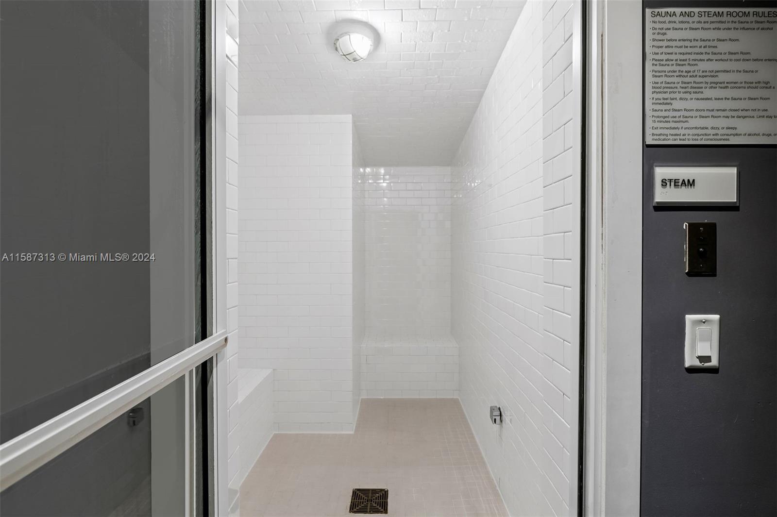 1300 Brickell Bay Dr # 4201