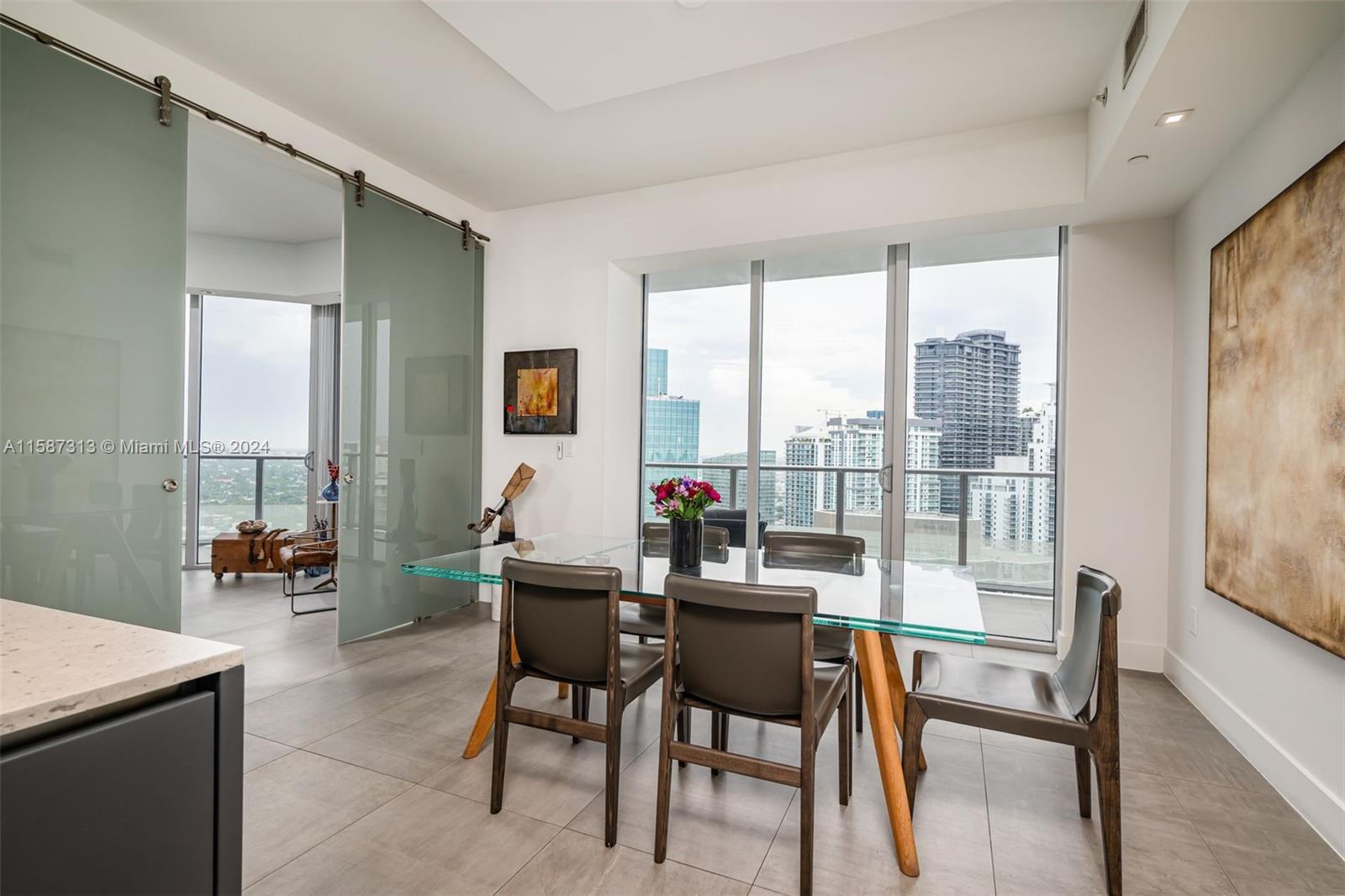 1300 Brickell Bay Dr # 4201