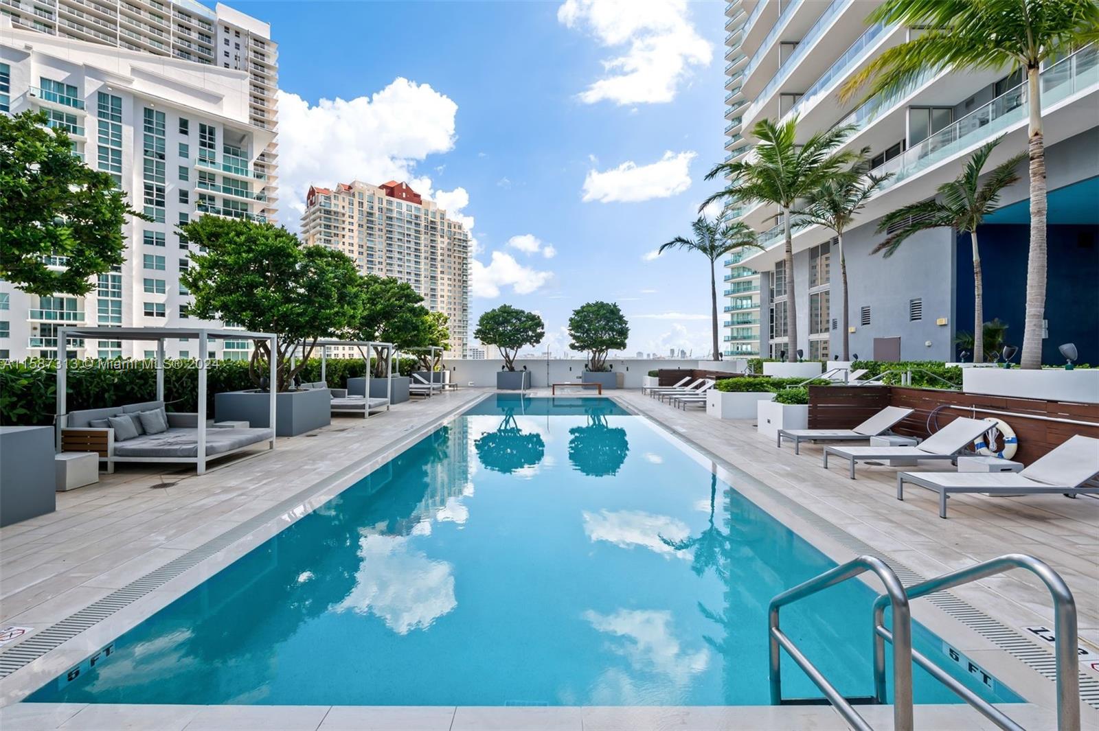 1300 Brickell Bay Dr # 4201