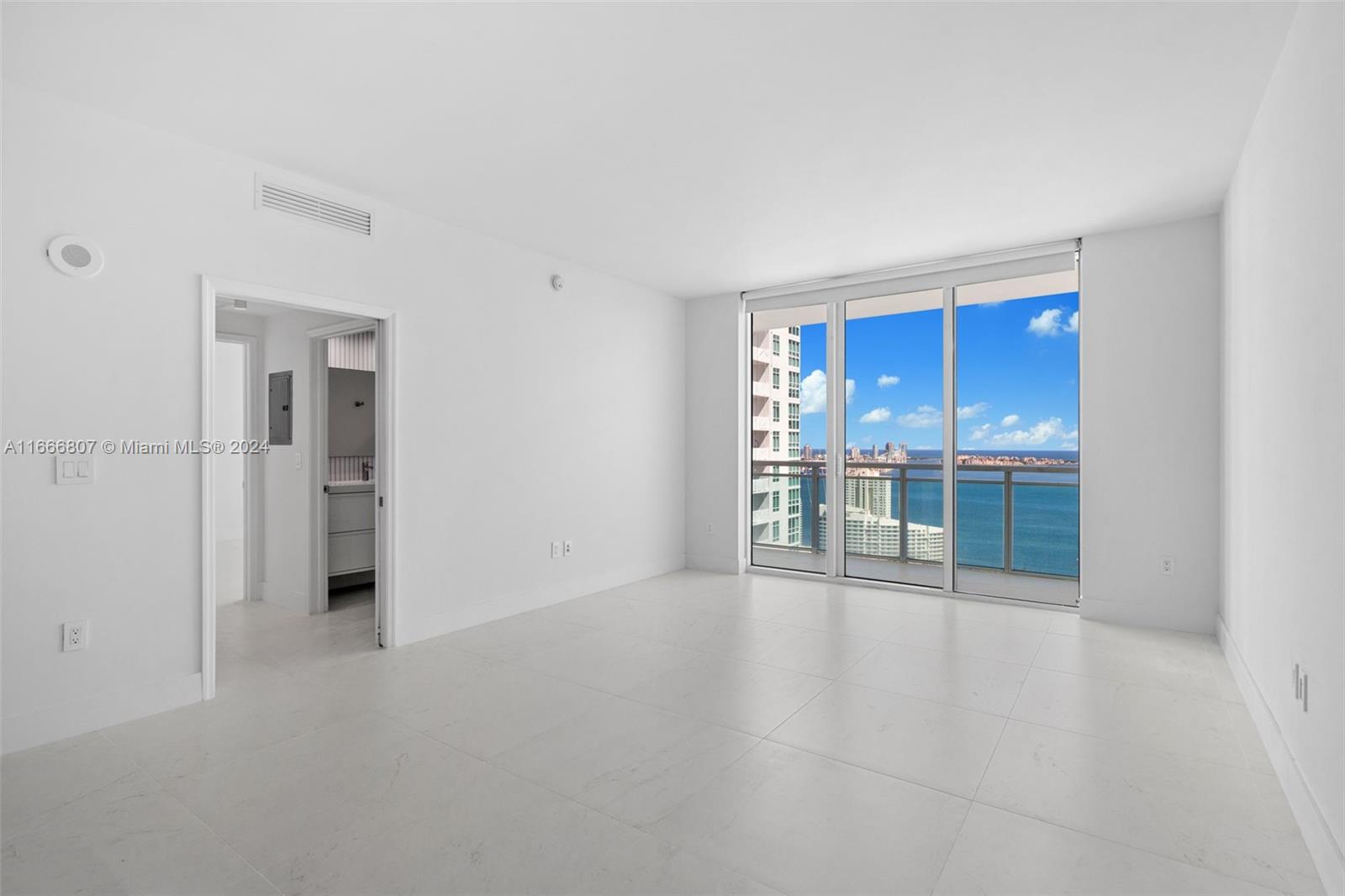 951 Brickell Ave # 4002