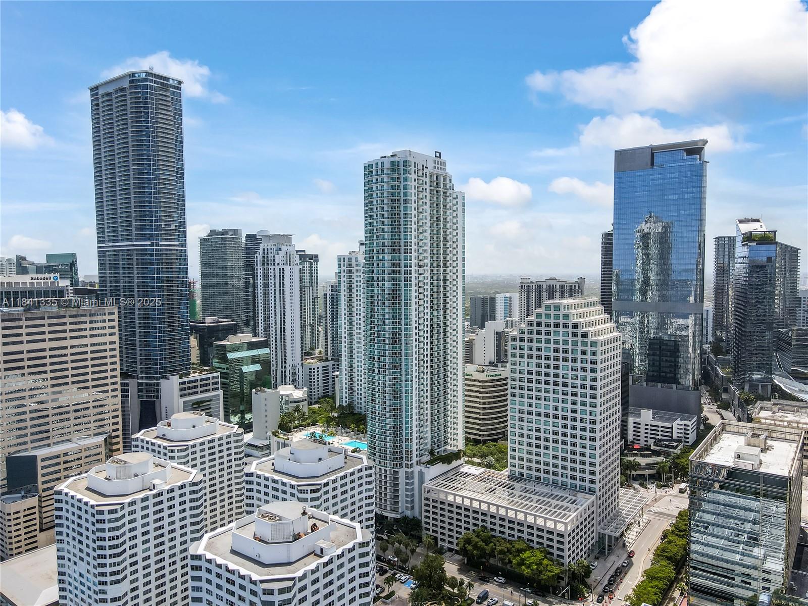 950 Brickell Bay Dr # 3500