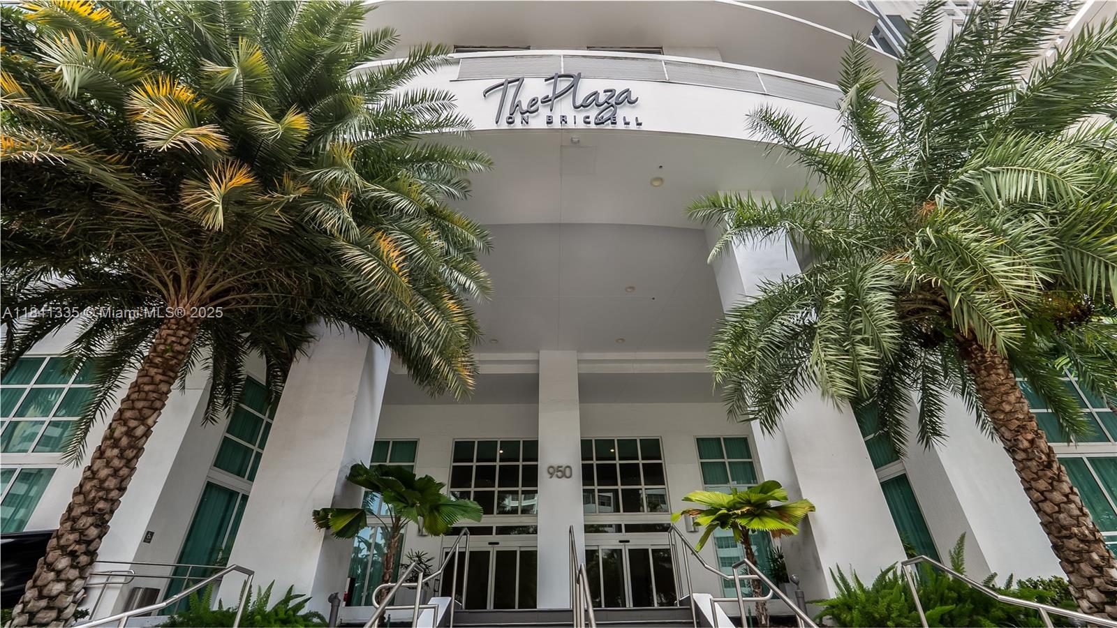 950 Brickell Bay Dr # 3500