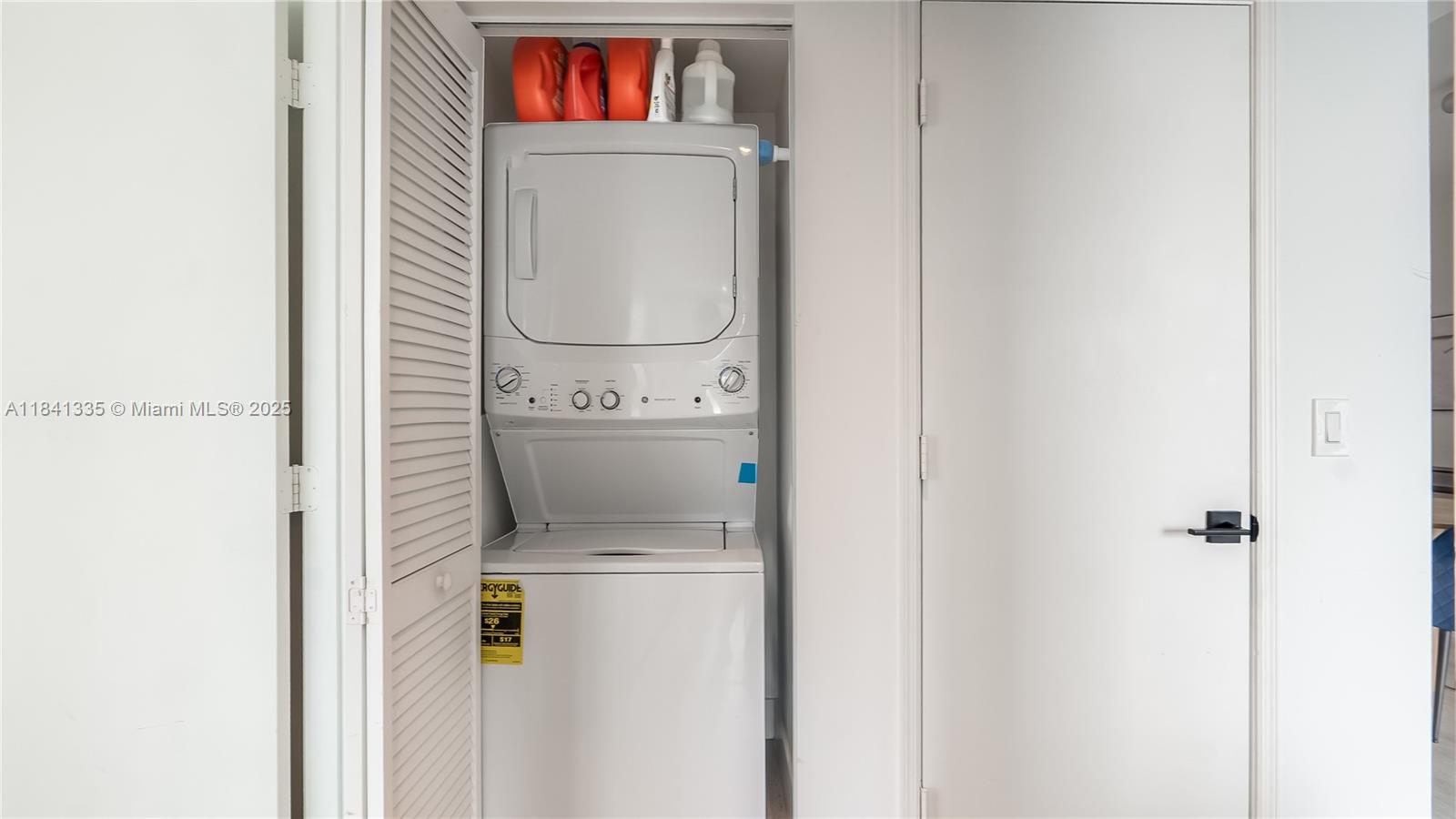 950 Brickell Bay Dr # 3500