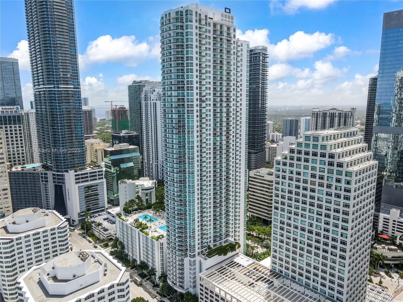 950 Brickell Bay Dr # 3500
