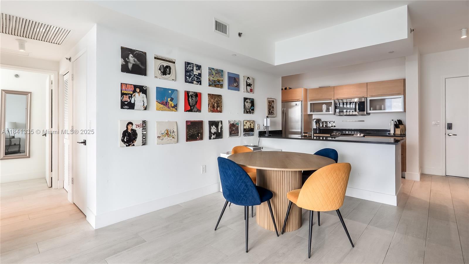 950 Brickell Bay Dr # 3500