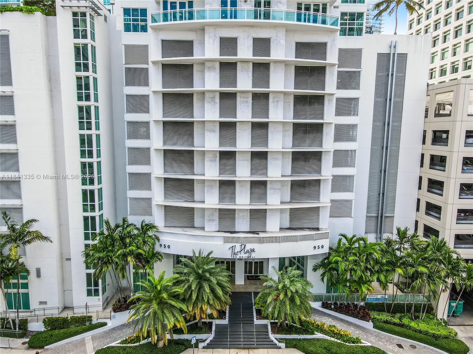 950 Brickell Bay Dr # 3500