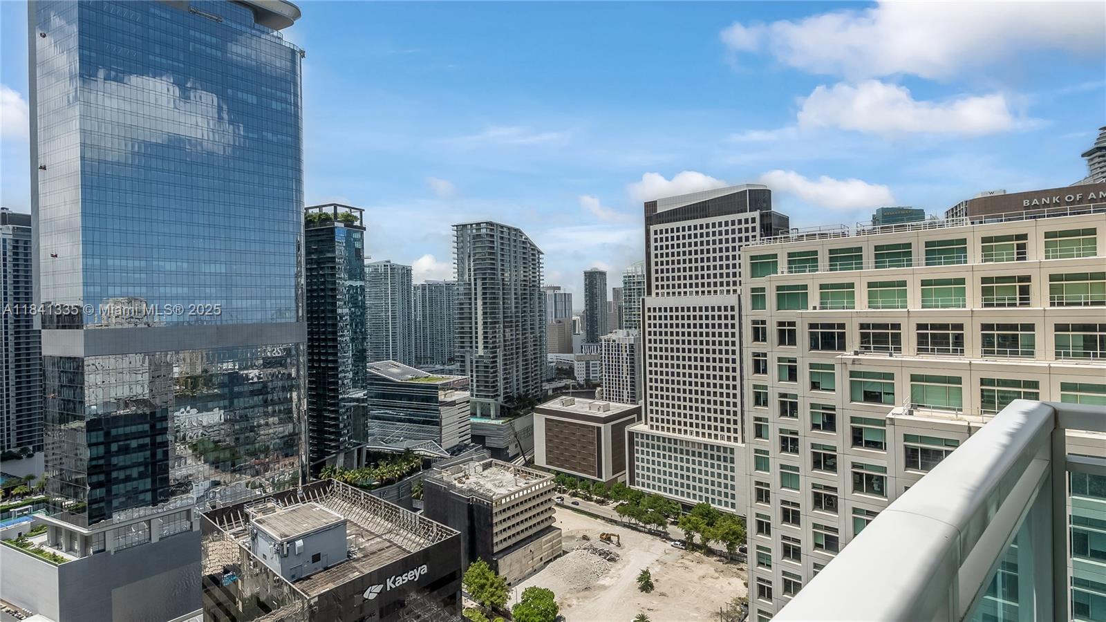 950 Brickell Bay Dr # 3500