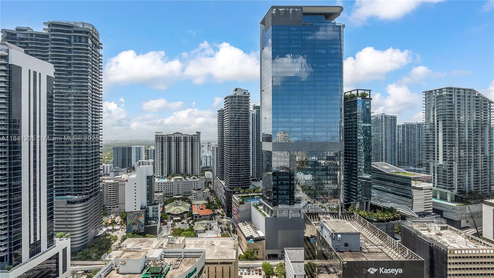 950 Brickell Bay Dr # 3500