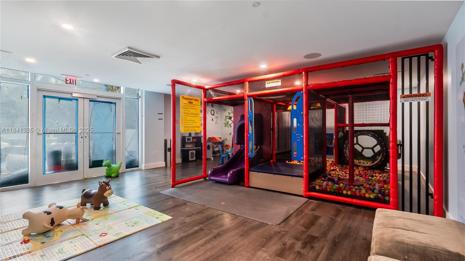 950 Brickell Bay Dr # 3500