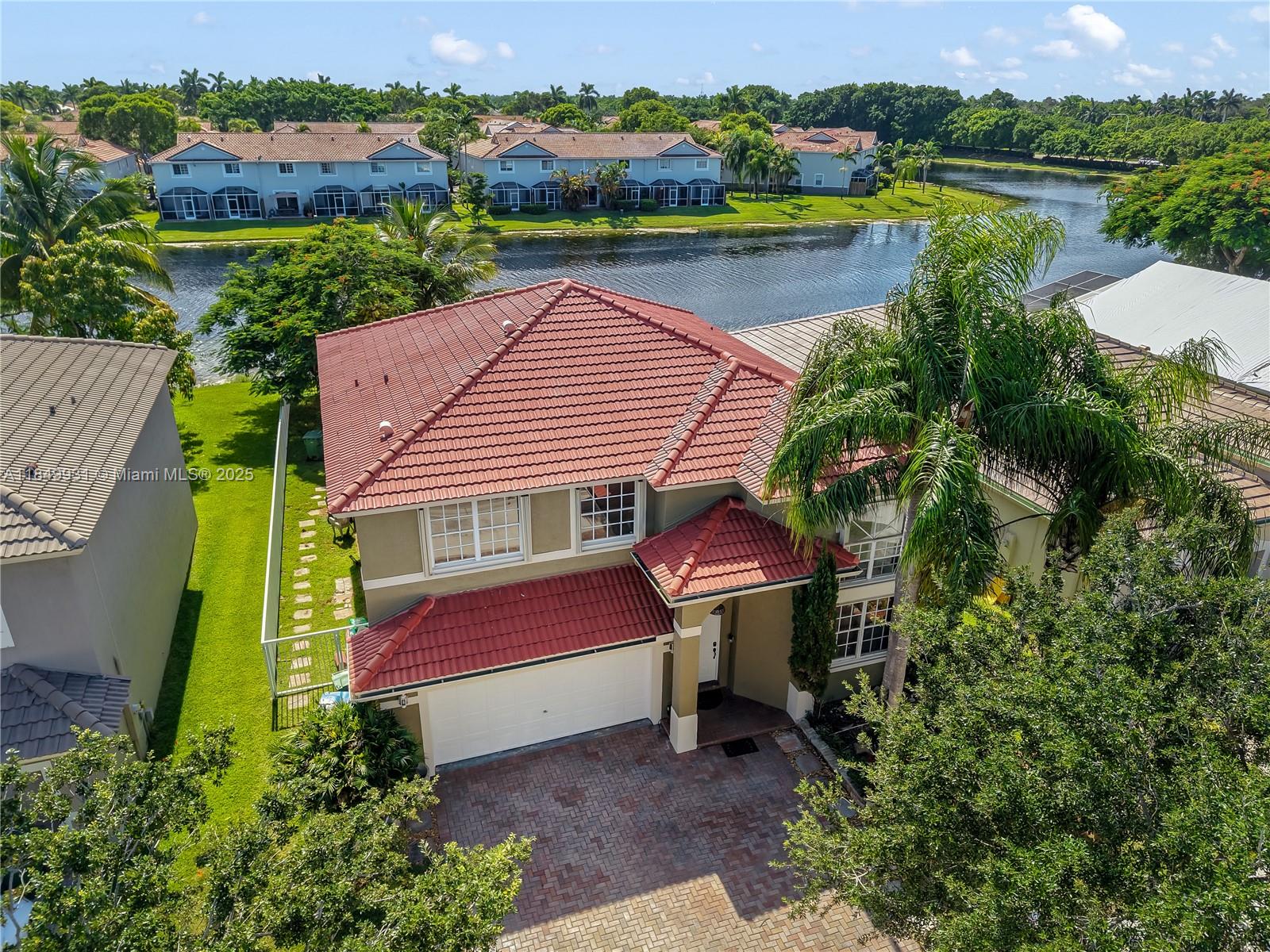 4025 Sapphire Ln # 4025