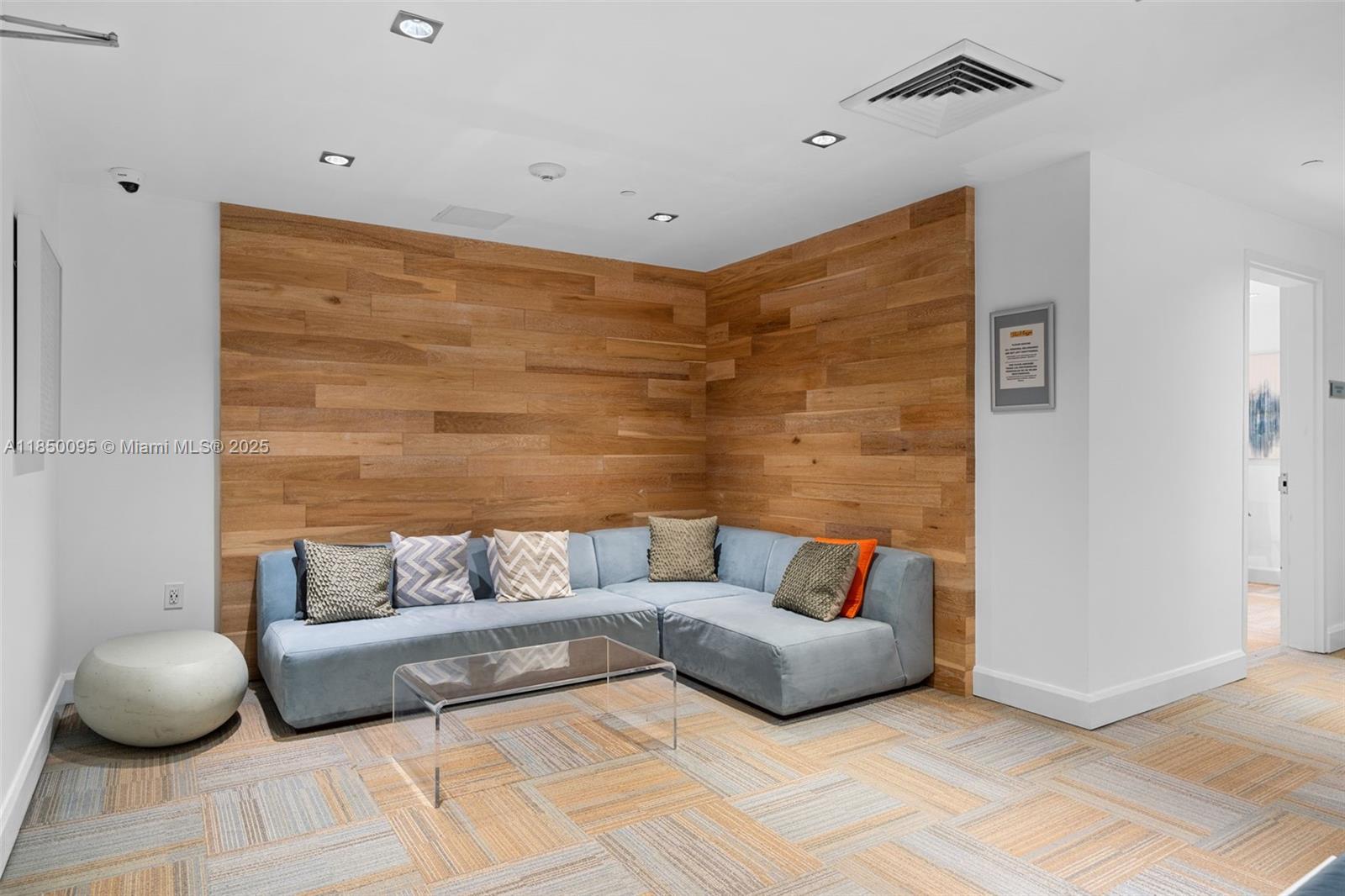 951 Brickell Ave # 4002