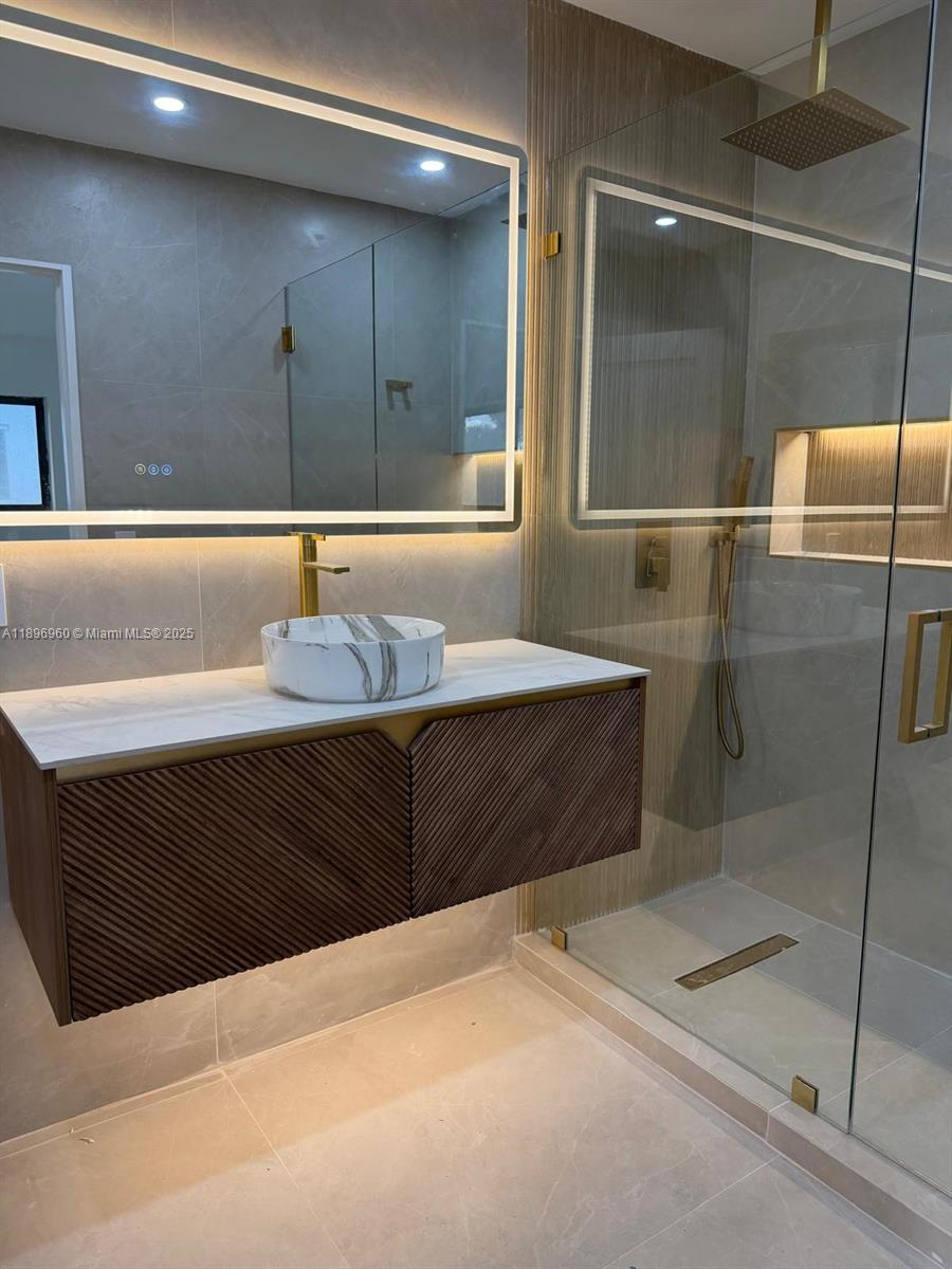 2816 NE 18th Ter, Wilton Manors