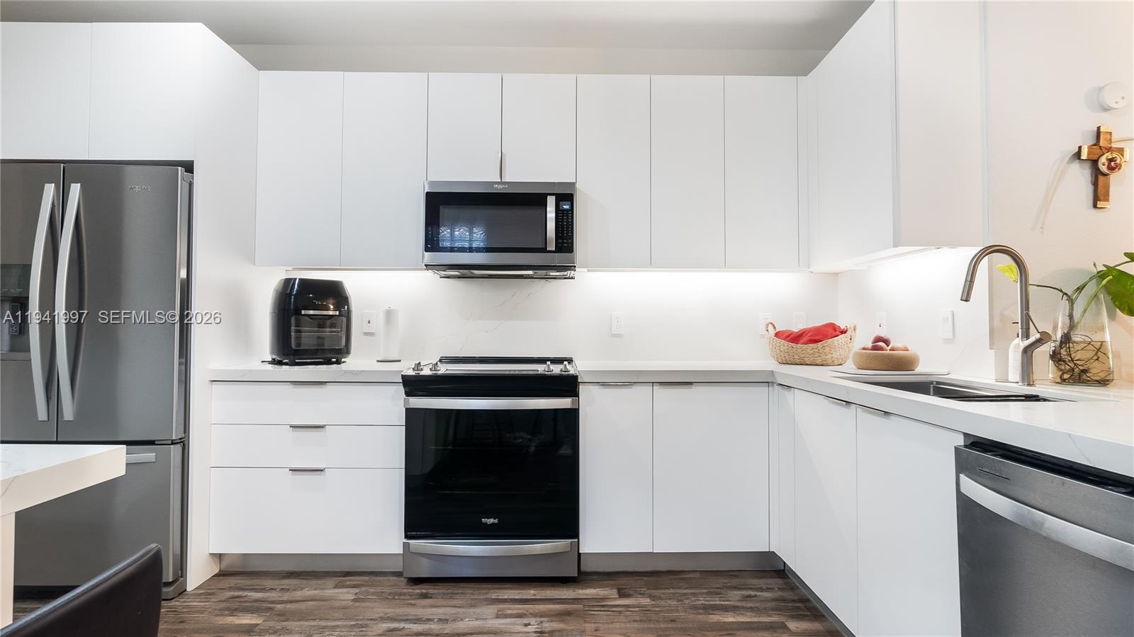 3889 Tree Top Dr # 3889