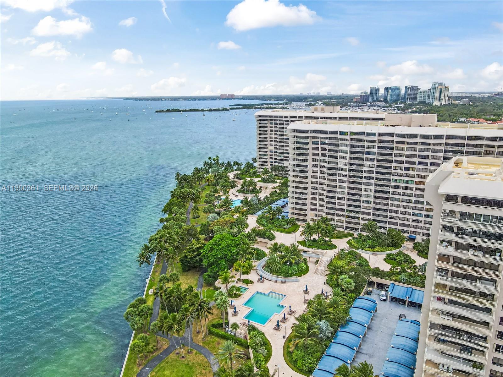 3 Grove Isle Dr # C1407