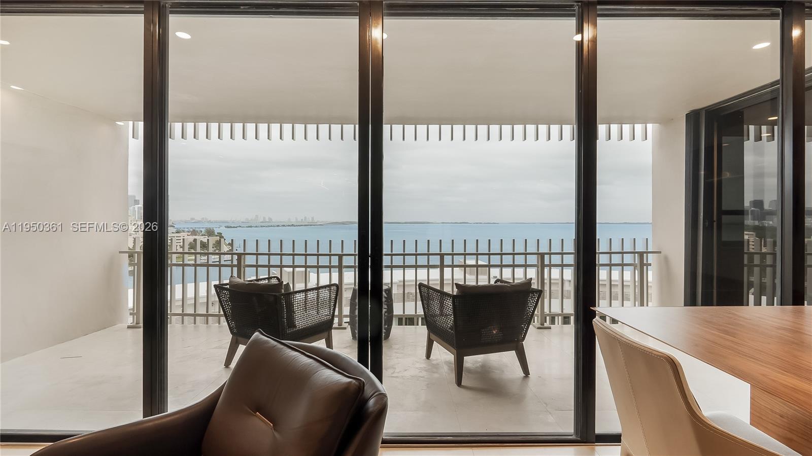 3 Grove Isle Dr # C1407