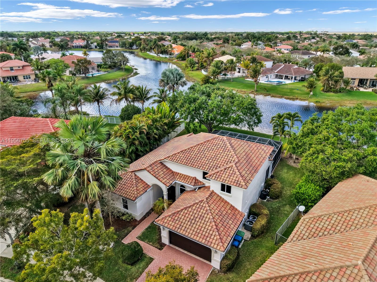 637 Lake Blvd