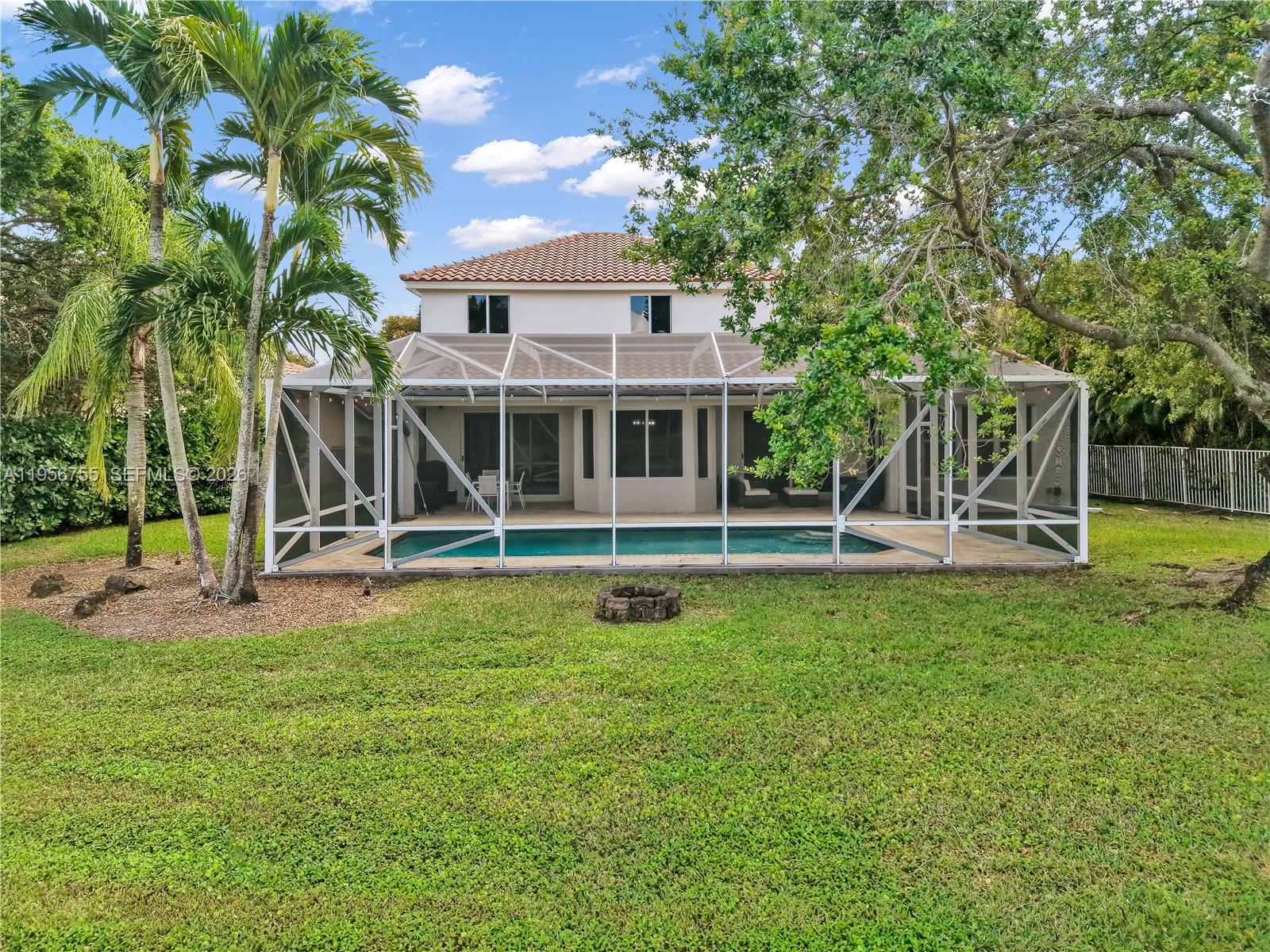 637 Lake Blvd