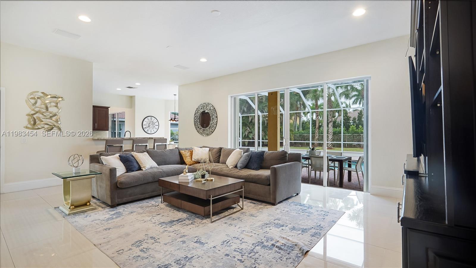 1646 Victoria Pointe Ln