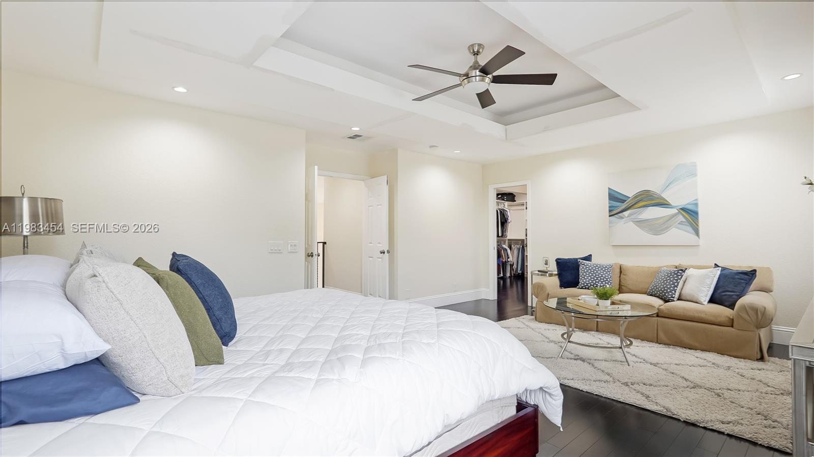 1646 Victoria Pointe Ln