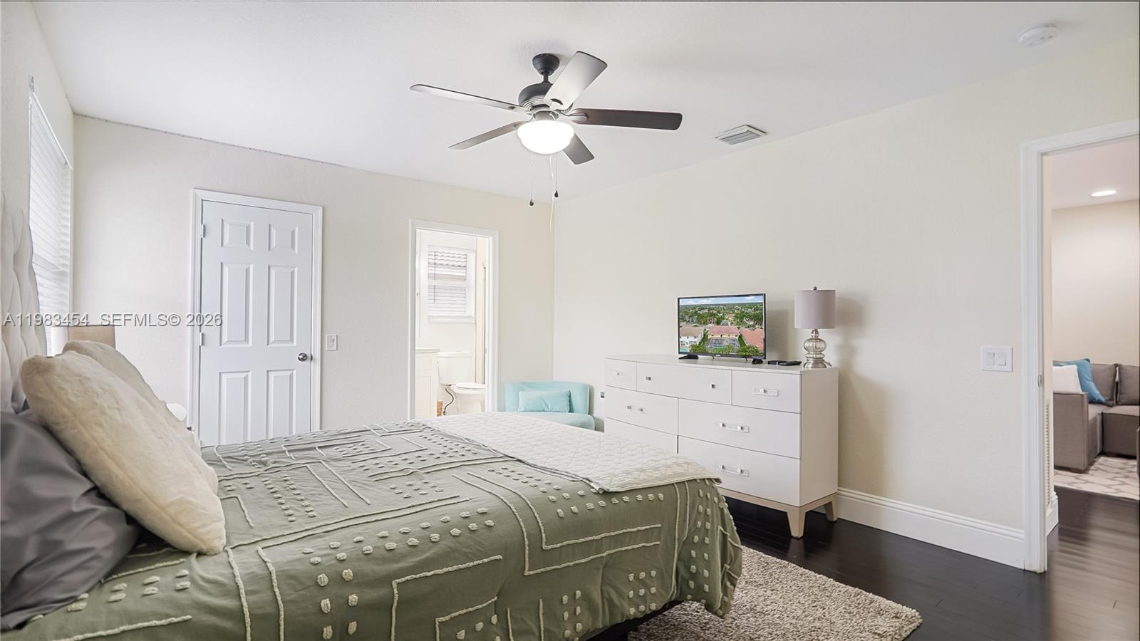 1646 Victoria Pointe Ln