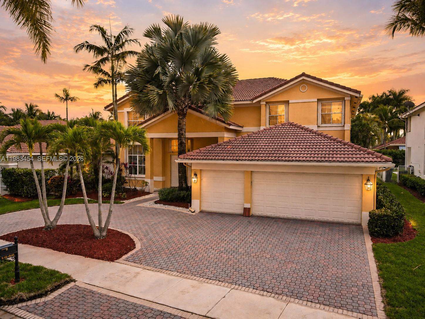 1646 Victoria Pointe Ln