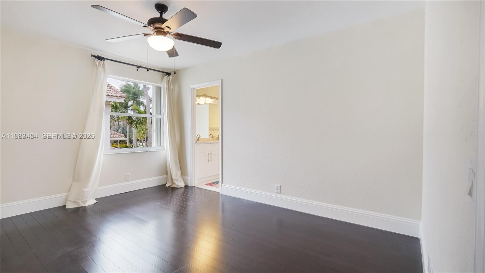 1646 Victoria Pointe Ln