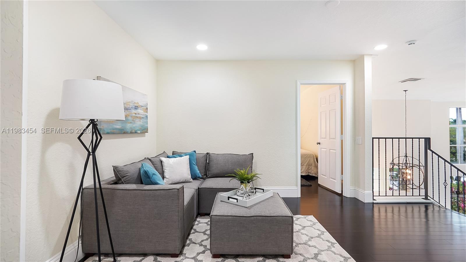 1646 Victoria Pointe Ln