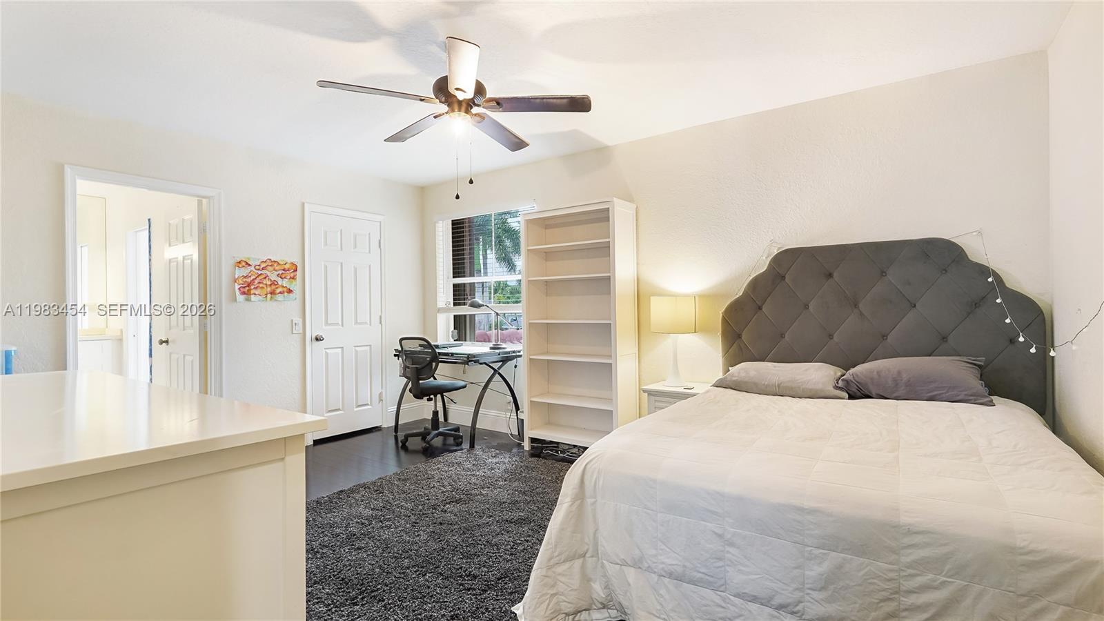 1646 Victoria Pointe Ln