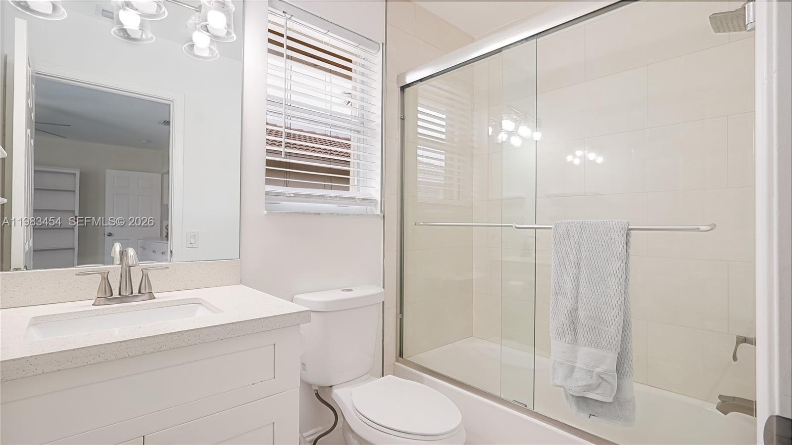 1646 Victoria Pointe Ln