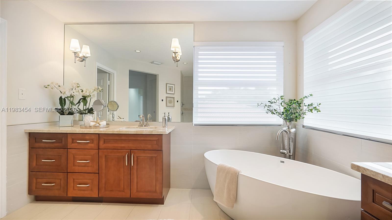 1646 Victoria Pointe Ln