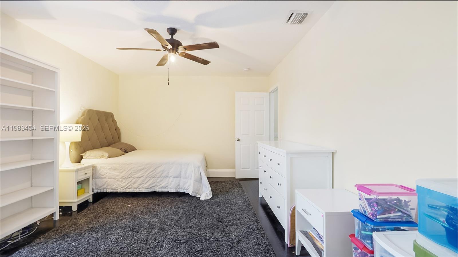 1646 Victoria Pointe Ln