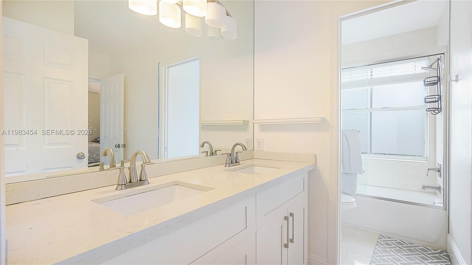 1646 Victoria Pointe Ln